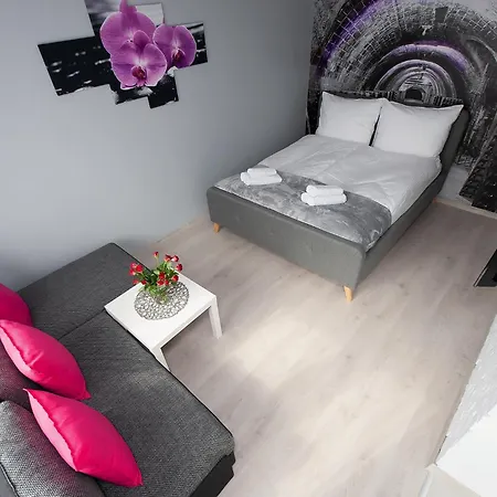 Blisko Zoo, Orientarium Oraz Atlas Areny *