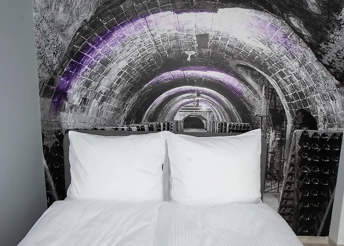 Blisko Zoo, Orientarium Oraz Atlas Areny *